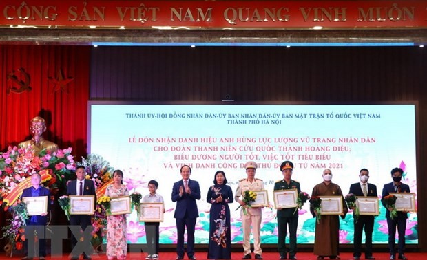 Hanoi startet Schreibwettbewerb über gute Vorbilder
