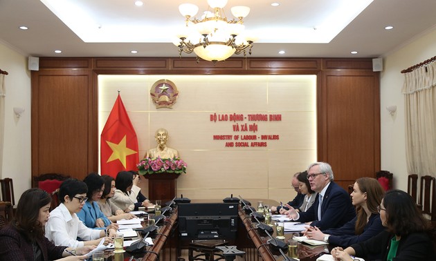  Việt Nam và Anh thúc đẩy hợp tác về phòng, chống mua bán người và di cư trái phép