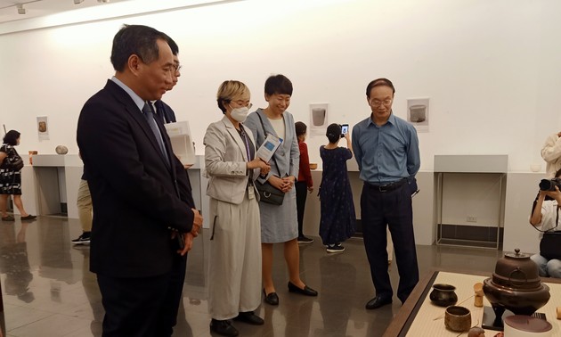 Triển lãm “YAKISHIME – Dáng hình của Đất” mừng 50 năm quan hệ ngoại giao Việt Nam - Nhật Bản