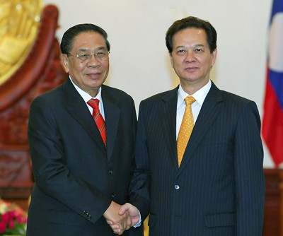 Thủ tướng Nguyễn Tấn Dũng hội kiến với Tổng Bí thư, Chủ tịch nước CHDCND Lào 
