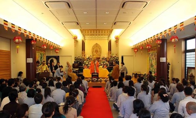Hội Phật tử Việt Nam tại Nhật Bản đón Lễ Phật đản 2014 