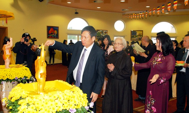 Cộng đồng người Việt Nam tại Séc tổ chức Đại lễ Phật đản 