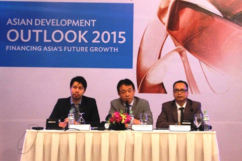 ADB dự báo kinh tế châu Á tăng trưởng ổn định trong 2 năm 2015 và 2016 