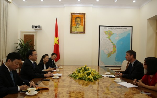 Việt Nam-Anh tăng cường hợp tác trong ứng phó biến đổi khí hậu