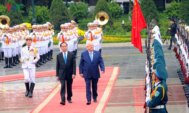 Tổng thống Nhà nước Israel và Phu nhân kết thúc tốt đẹp chuyến thăm cấp Nhà nước tới Việt Nam 