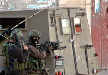 Israel detains 25 Palestinians in Jerusalem and West Bank
