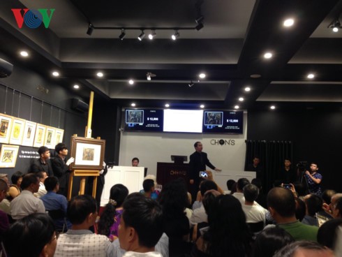 12 Vietnamese paintings auctioned