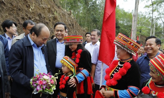 PM attends national unity festival in Bac Kan city 