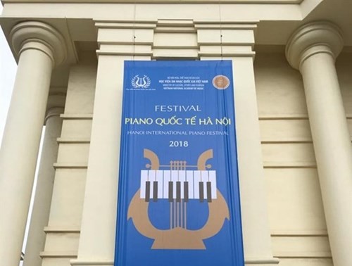 Young pianists gather in Hanoi for international contest