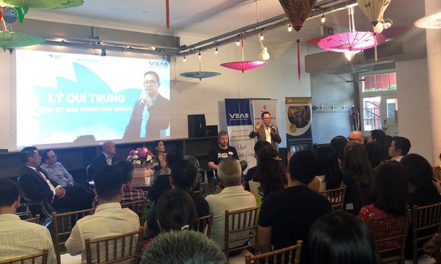 Vietnamese businesses in Australia help each other start up 