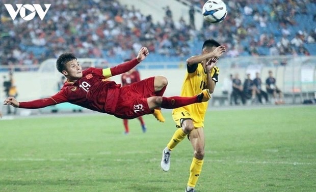 Nguyen Quang Hai nominated among best midfielders in AFC Cup