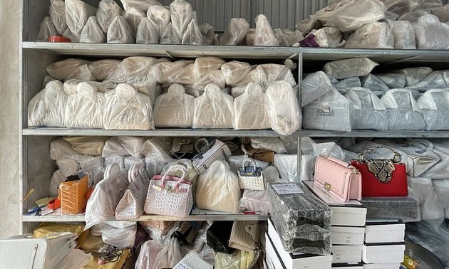 Biggest storage of fake top brand bags busted in northern Vietnam