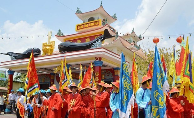 Song Doc Nghinh Ong Festival recognised as national intangible heritage