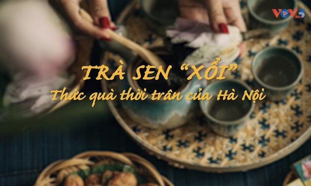 Hanoi's fresh lotus-scented tea 