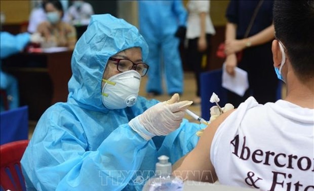 Da Nang targets fully vaccinating adult residents by year-end