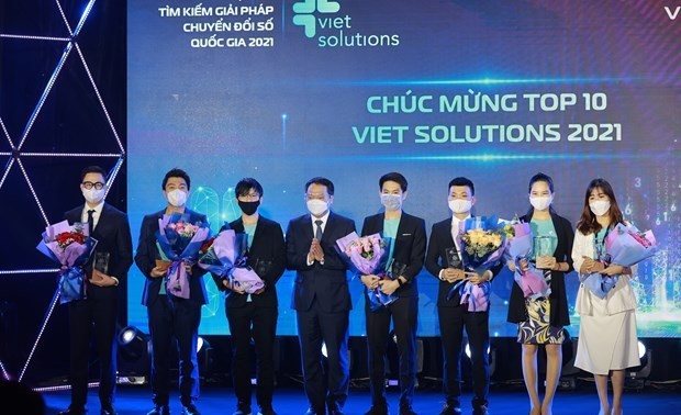 Winners of Viet Solutions 2021 announced