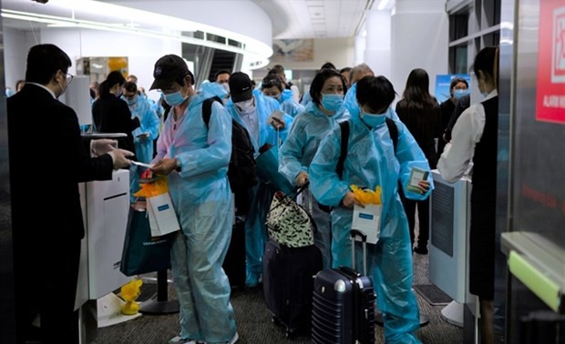 Self-quarantine for fully vaccinated, recovered foreign arrivals cut to three days