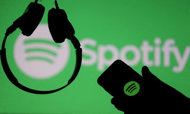 Google allows Spotify its own in-app payment option in new pilot