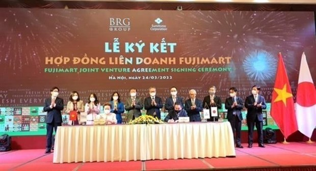 BRG group, Japanese partner to open more FujiMart stores in Vietnam