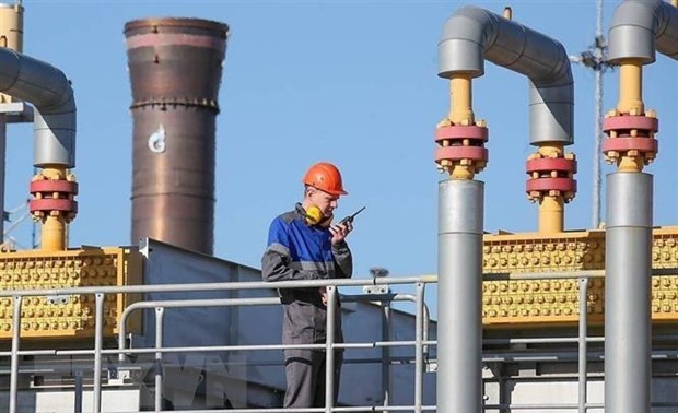 US, EU strike LNG deal as Europe seeks to cut Russian gas