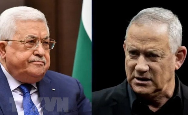 Palestinian leader, Israeli PM hold first call 