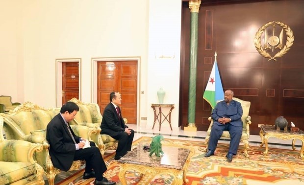 Djibouti President commends Vietnam’s economic achievements