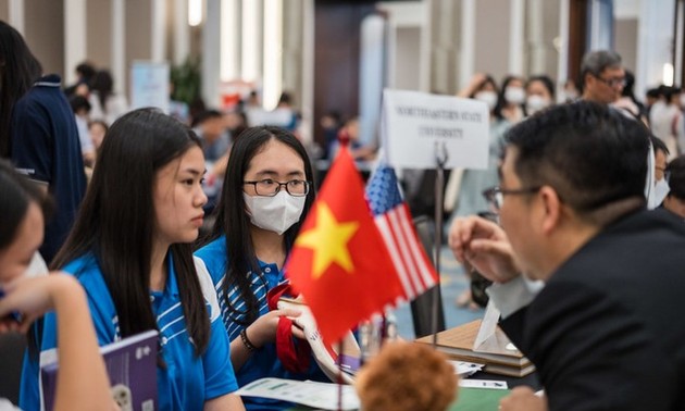 Vietnam ranks fifth among foreign students communities in US