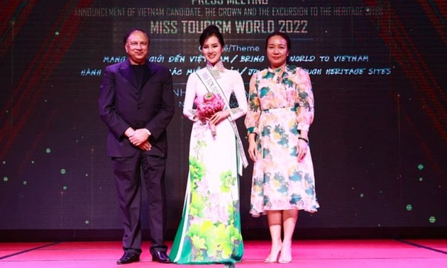 Vietnam names representative to Miss Tourism World 2022