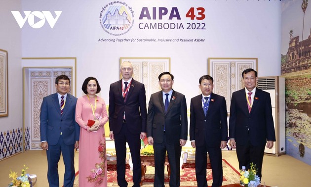 NA Chairman meets parliamentary leaders of Singapore, Azerbaijan, Belarus