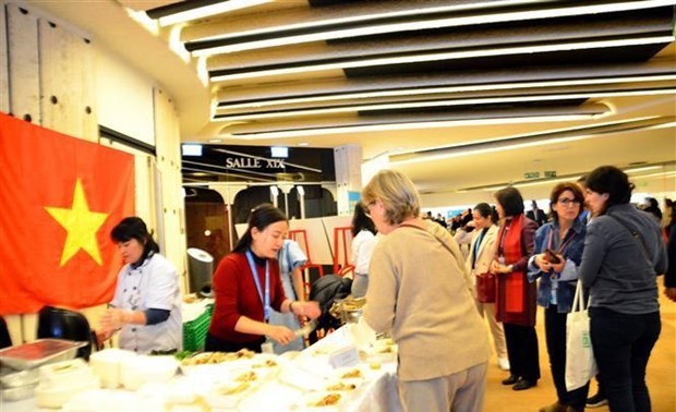 Vietnam introduces handicraft products, cuisine at UN Bazaar 2022