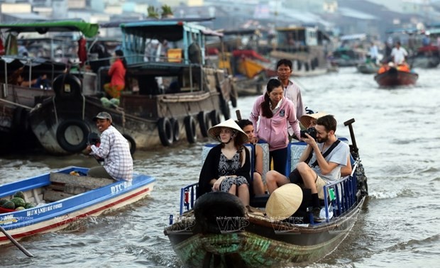 Int’l visitors flock to Mekong Delta ahead of New Year festival