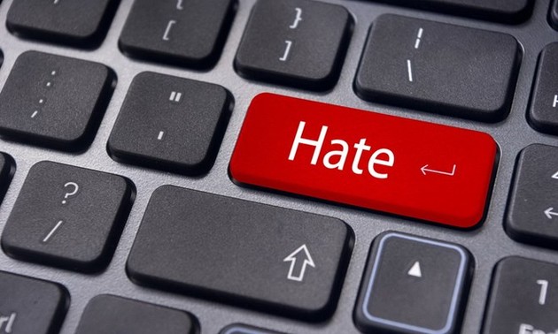 UN chief appeals for an end to online hate 