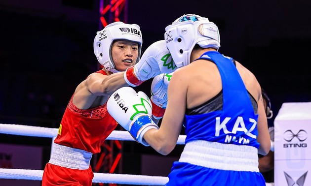Vietnamese female boxer beats former world champion 
