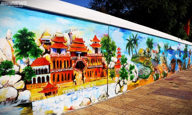 Vietnam’s longest mural painting in Ninh Thuan province