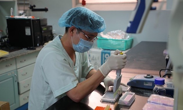 Еще одна вакцина от коронавируса вьетнамского производства была испытана на обезьянах