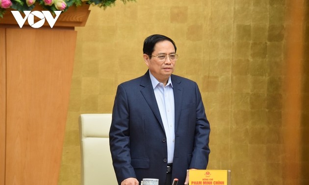 Премьер-министр Фам Минь Тинь: Необходимо сохранять бдительность при безопасном открытии страны