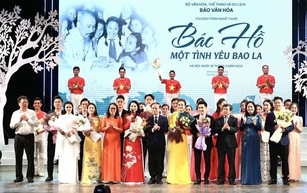 Крупные мероприятия по празднованию 132-й годовщины со дня рождения президента Хо Ши Мина