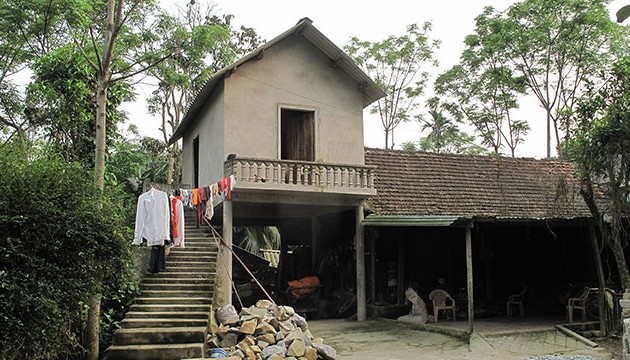 Дома с защитой от наводнения в прибрежных провинциях Вьетнама