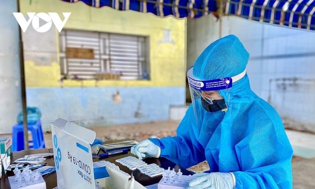 30 августа во Вьетнаме зафиксировано 3241 новый случай заражения коронавирусом