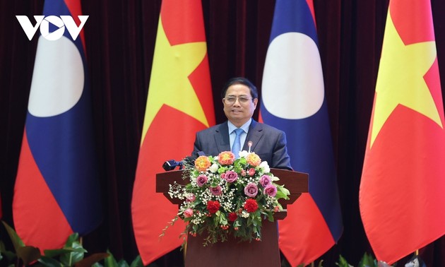 Вьетнам и Лаос вывели торгово-экономическое сотрудничество на новую высоту