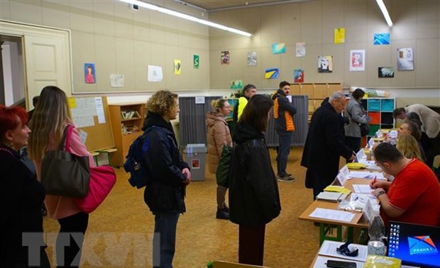 Выборы президента Чехии: конкуренция между кандидатами Петр Павел и Андрей Бабиш