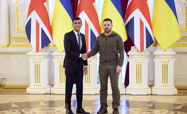 Великобритания планирует усилить поддержку Украины в восстановлении