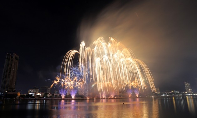 Международный фестиваль фейерверков укрепляет имидж Дананга в качестве ведущего направления для мероприятий и фестивалей в Азии  