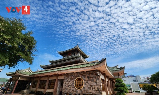 Храм  королевы горы Шам — духовное туристическое направление в городе Тяудок