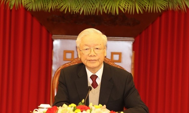 Руководители стран мира и политических партий поздравляют Генерального секретаря ЦК КПВ Нгуен Фу Чонга с новым лунным 2024 годом