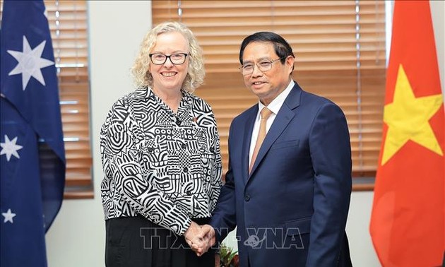 Премьер-министр Фам Минь Тинь провел встречи с руководителями Австралии