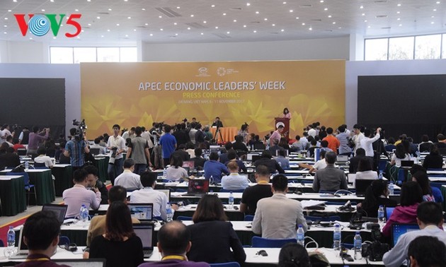 Kết thúc phiên họp Hội nghị liên Bộ trưởng ngoại giao kinh tế APEC 29