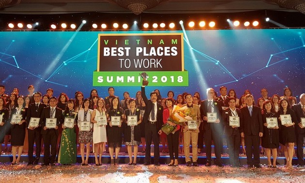 Vinamilk dẫn đầu danh sách 100 nơi làm việc tốt nhất Việt Nam năm 2017