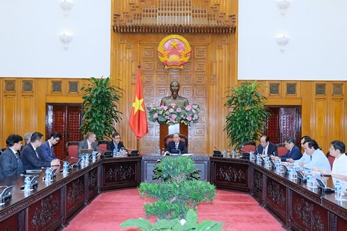 Thủ tướng Nguyễn Xuân Phúc tiếp các nhà đầu tư vào Bạc Liêu 