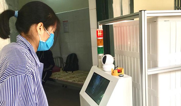 Việt Nam chế tạo thành công robot vận chuyển trong các khu vực cách ly có nguy cơ lây nhiễm cao